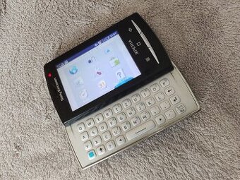 Sony ericsson Xperia X10 mini pro - RETRO