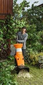 STIHL GHE 150 - zahradny stiepkovac konarov (stal 450€) - 1