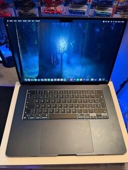 MacBook Air 15” M3 Midnight