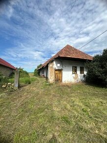 Starší rodinný dom s krásnym veľkým pozemkom obec Čajkov - 1