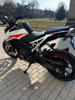 KTM Duke 390