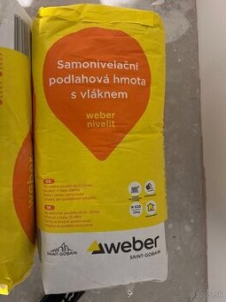 Samonivelačná hmota Weber