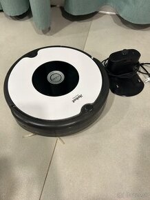 Roboticky vysávač Irobot Romba 605