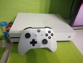 Hracia konzola Xbox One S