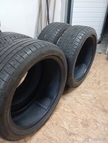 225 /45 r19