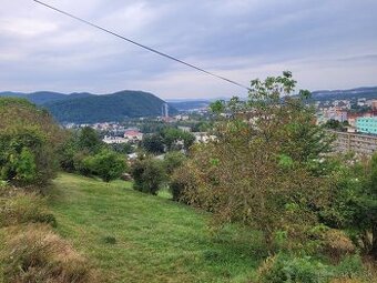 Slnečný pozemok - bývanie blízko prírody,centra mesta