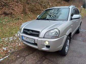 Hyundai Tucson 2,OL benzín LPG