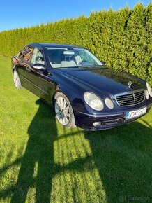 Mercedes E240 - 1