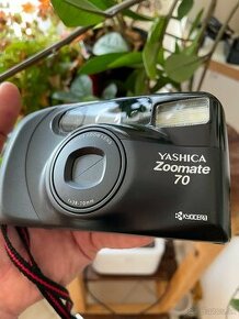 Yashica zoomate  70