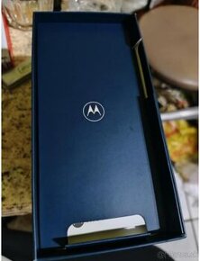 Motorola moto g32+POWERBANKA BASEUS 30000 MAH