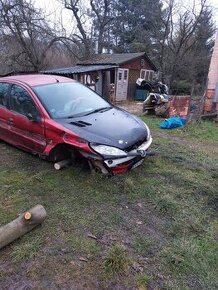 Predám Peugeot 206 len v celku