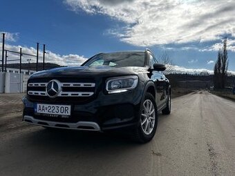 Mercedes-Benz GLB 180D AUTOMAT+F1 85KW Kamera,Polokoža=GARAN