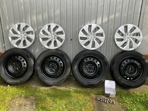 Predam disky R16 Toyota + pneu zimné 205/55 R16 Continental