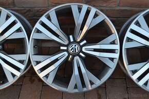 5x112 R18 Hlinikove disky VW Passat B8 Alltrack