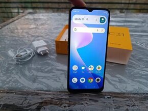 Nový mobilní telefon Realme C31 / 4GB RAM / 64GB uložiště