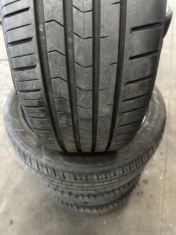 VREDESTEIN ULTRAC SATIN 235/45 R18 6mm