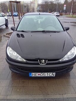 Predám Peugeot 206  1.1 benzín - 1