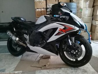 Suzuki GSX-R 750 r.v.2013 - 1