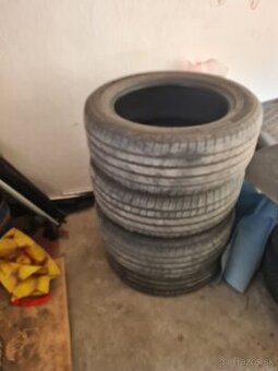 Letné peumatiky 235/55 R18 - 1