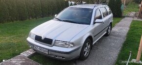 Skoda Octavia Combi 1.8 20V - 1