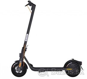 Ninebot Kickscooter F2 Plus E JE AKO NOVA