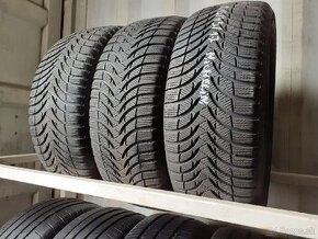 3x zimné pneu 215/45R17 Michelin