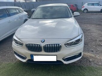 BMW 118i 100kw, r.2015, klima, automat, 1. majitel