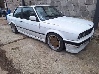 Bmw 320i e30 coupe