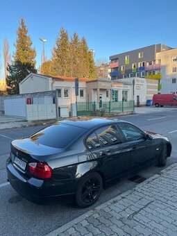 BMW E90 - 1