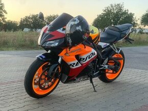 Honda cbr1000rr