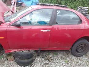 Predám dvere alfa romeo 156 predné-zadné strana soferova