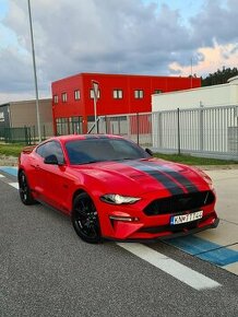 Ford Mustang 5.0 GT V8 - 1