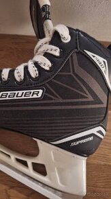 Bauer Supreme s140