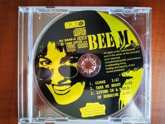 CD singel BEE M - Gimme bez bookletu