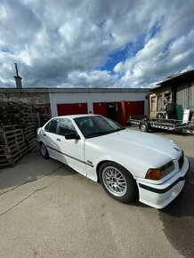 Bmw e36 318i nová STK - 1