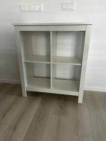 Mini kniznica znacka Ikea - biela farba - 1