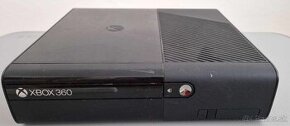 XBOX 360 E + hry na HDD