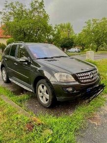 Predavam auto Mercedes ML W164