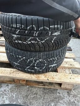 Z207 2ks zimné 235/45R18 98V