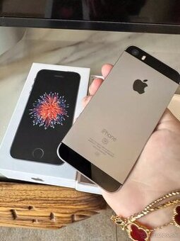 iPhone SE 1 64GB Space Gray