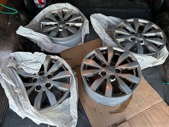 5x114,3 R16 originál alu kia