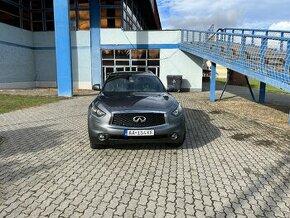 INFINITI QX70S (fx50s) 5.0 V8 S