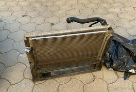 BMW E60 E61 Intercooler vodny chladic radiator a Klima