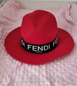 Klobúk Fendi