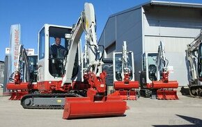 PREDAM POUZITY MINIBAGER TAKEUCHI TB216 - 1 865 Kg