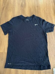 Čierne športové tričko Nike Dri-Fit