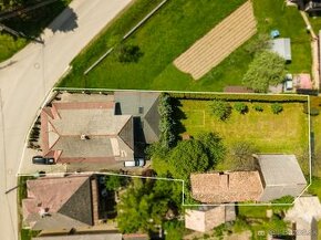 Znížená cena - Na predaj budova obchodu a služieb v Liptovsk