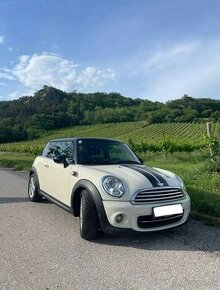 Mini Cooper 1.6 benzín