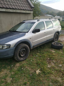 Predam Volvo XC70 4x4 2,4 benzin AT 147 kW - 1