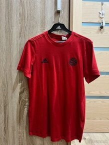 Adidas Bayern München red t-shirt